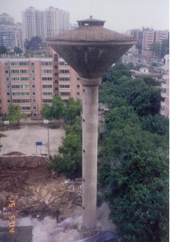 貴州混凝土水塔機(jī)械拆除：