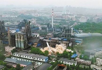保定煙囪定向拆除爆破技術：