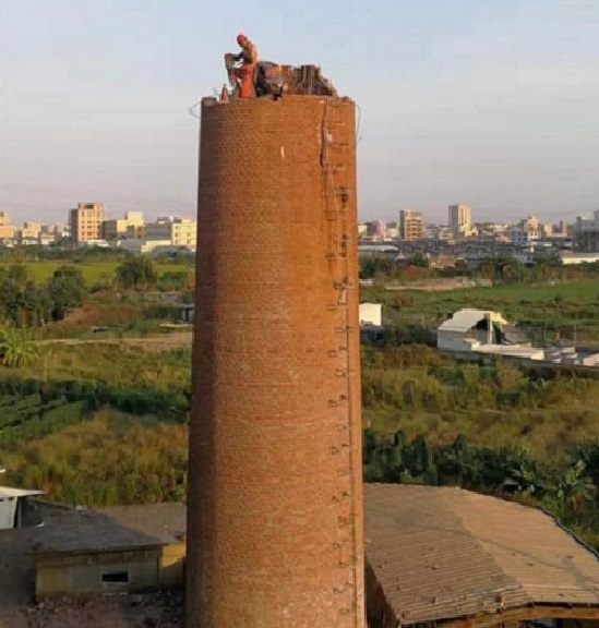吉林煙囪拆除公司:施工精湛,服務(wù)專業(yè)