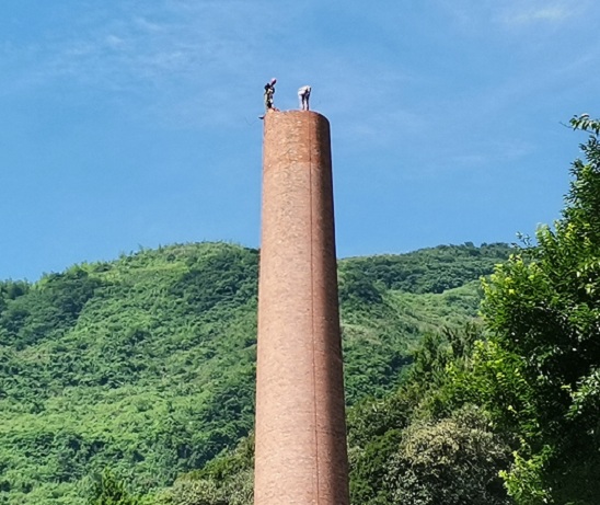 西寧廢棄煙囪拆除:消除安全隱患,共創(chuàng)安全新環(huán)境