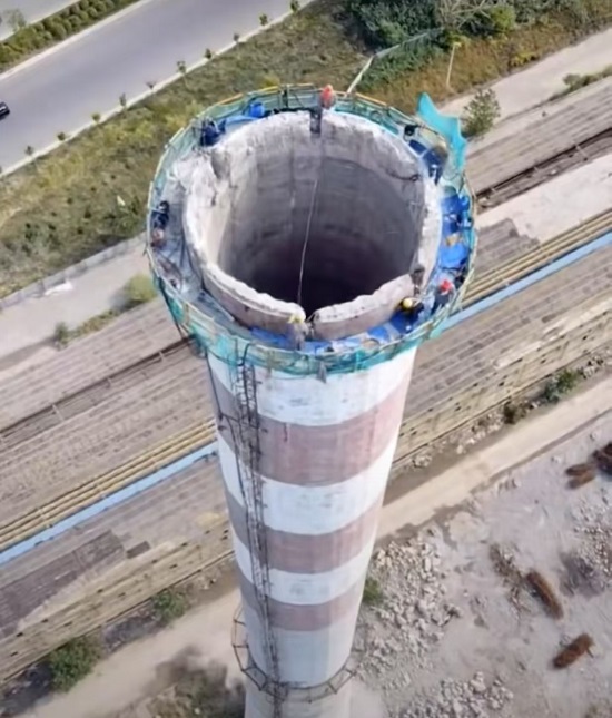 郴州煙囪拆除公司:環(huán)保創(chuàng)新之道,引領(lǐng)行業(yè)新風(fēng)尚